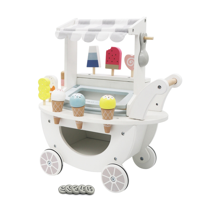 Drewniana lodziarnia na kółkach biały