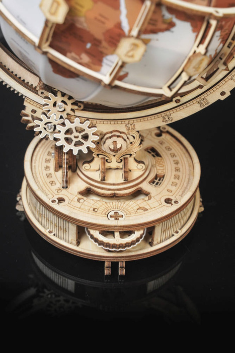 ROBOTIME Drewniany Model Puzzle 3D Świecący Globus