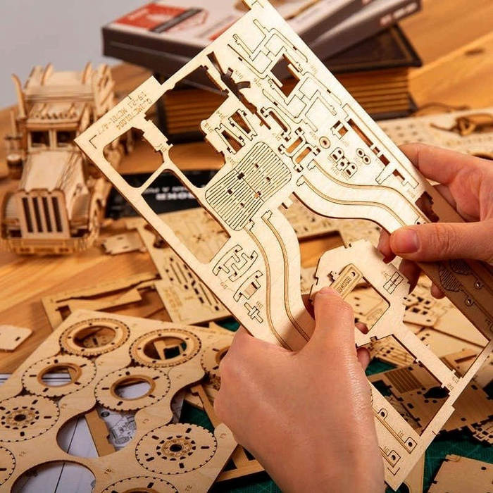 ROBOTIME Drewniany Model Puzzle 3D Klasyczne Auto